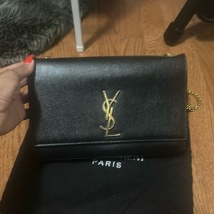 Saint Laurent KATE MEDIUM IN GRAIN DE POUDRE EMBOSSED LEATHER